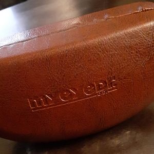 MyEyeDr. Glasses Case & Cleaning Cloth